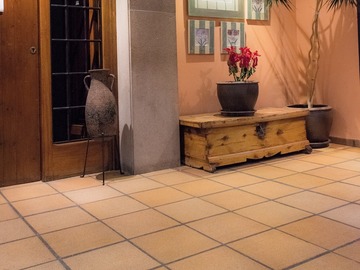 Klinker floor tiles for indoors